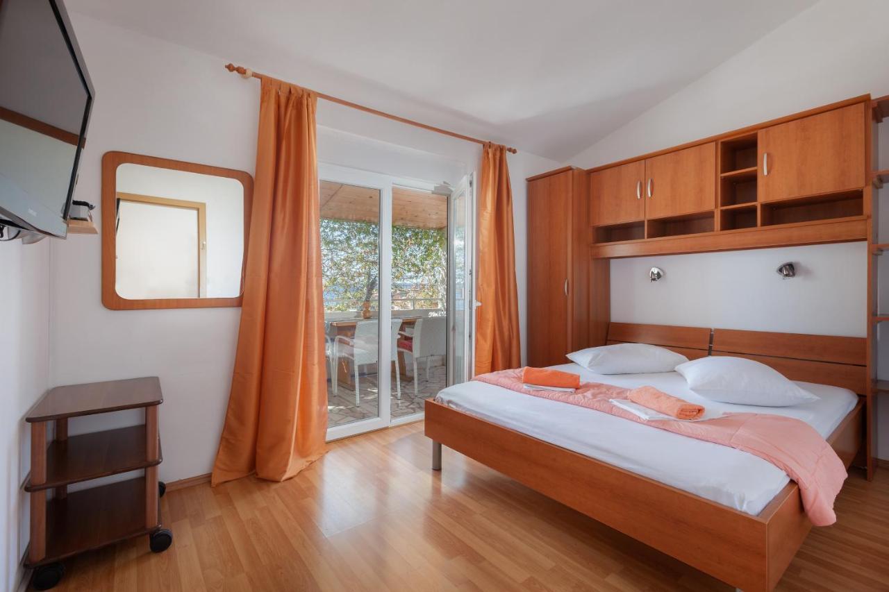 Apartments By The Sea Igrane, Makarska - 310 Exterior foto