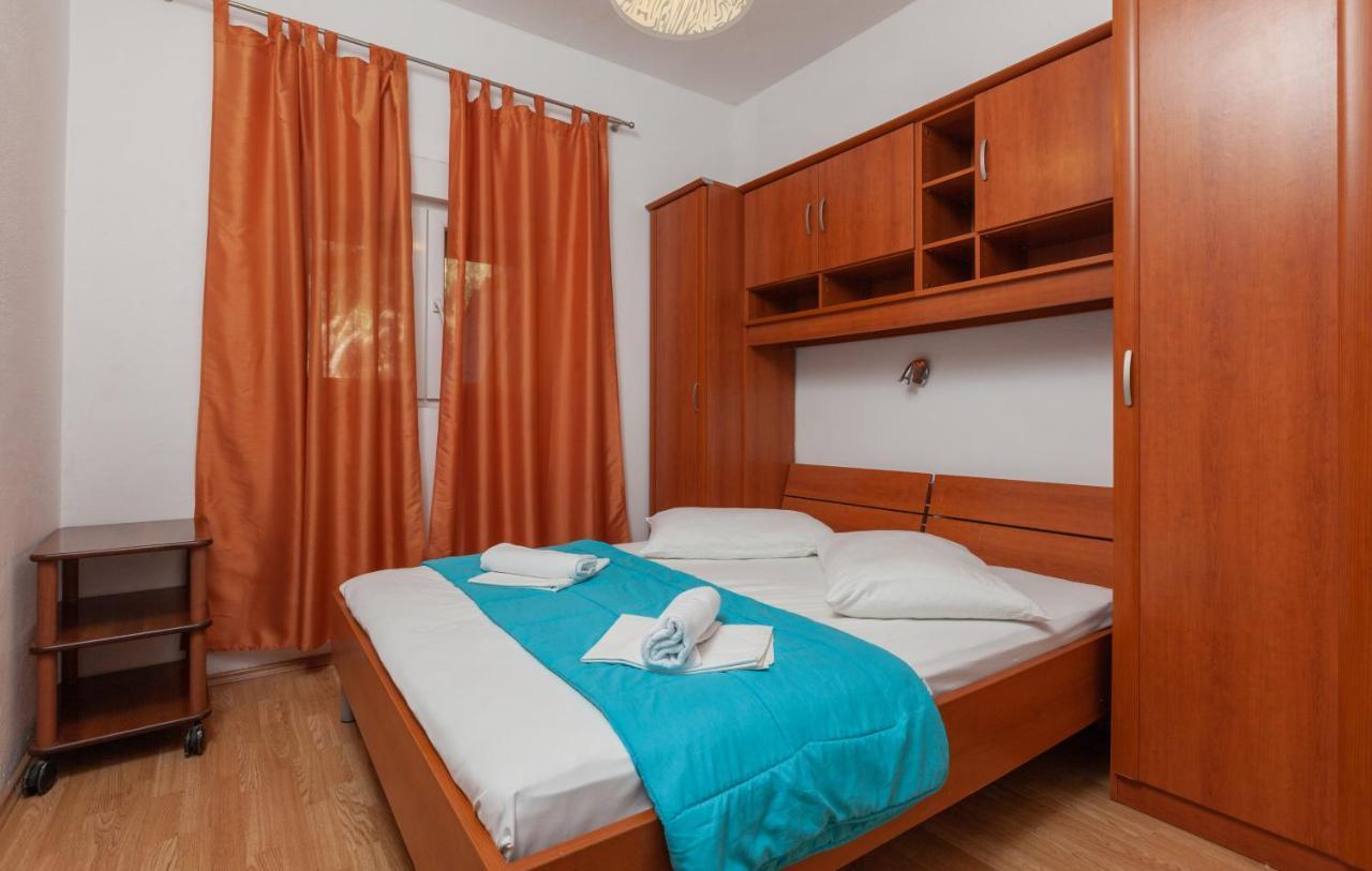 Apartments By The Sea Igrane, Makarska - 310 Exterior foto