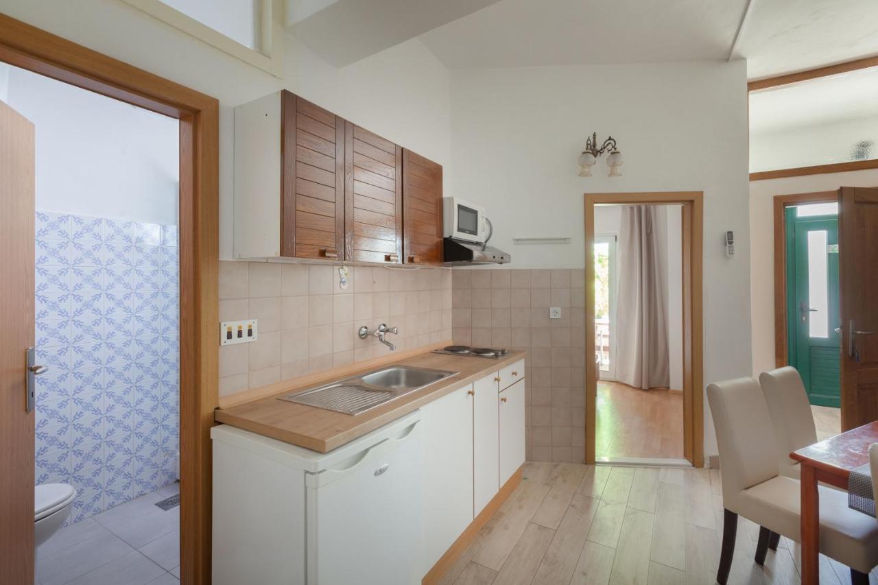 Apartments By The Sea Igrane, Makarska - 310 Exterior foto